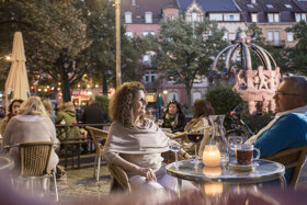 Cafe-Gutenbergplatz C KTG Karlsruhe Tourismus GmbH