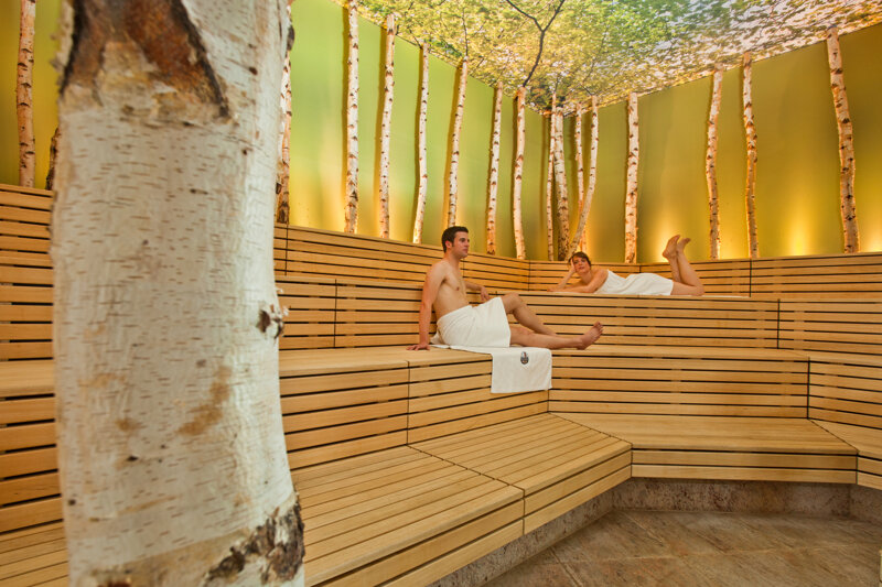 Pärchen in der Birkensauna