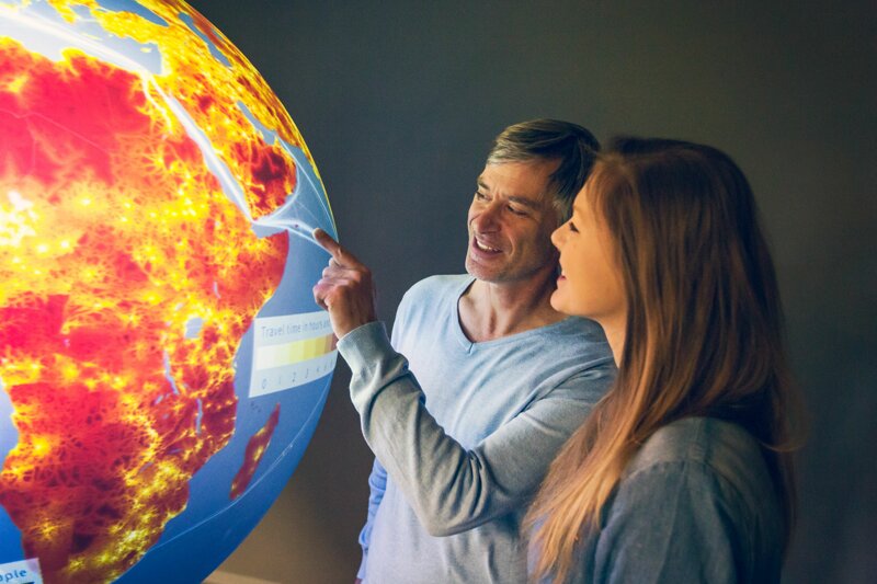 Leuchtglobus im Universum Bremen