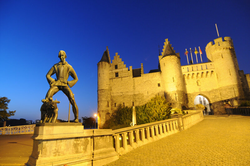 Het Steen am Scheldeufer – die mittelalterliche Festung Antwerpens