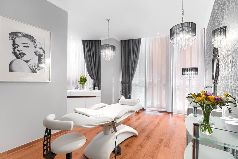 Leda SPA Behandlungsraum mit Liege