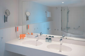 VHE Wuppertal Bathroom HiRes 027