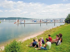 Picknick am Brombachsee c FrankenTourismus, NFS, Hub