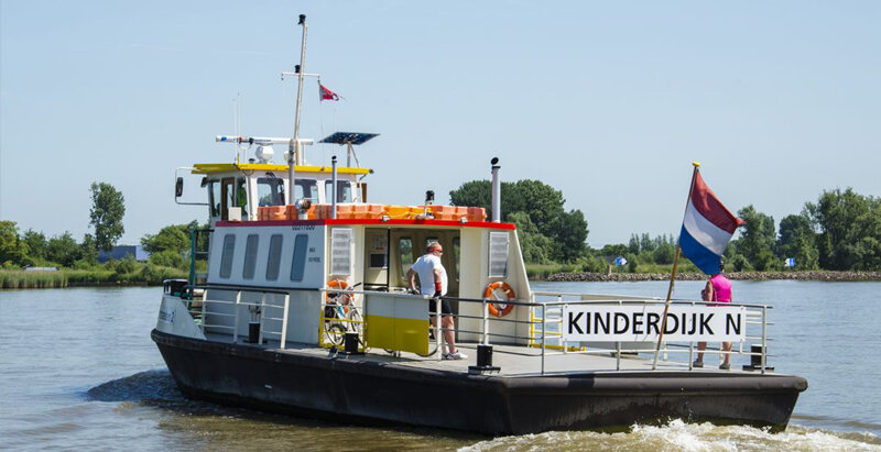 Driehoeksveer Kinderdijk, Wasserbus