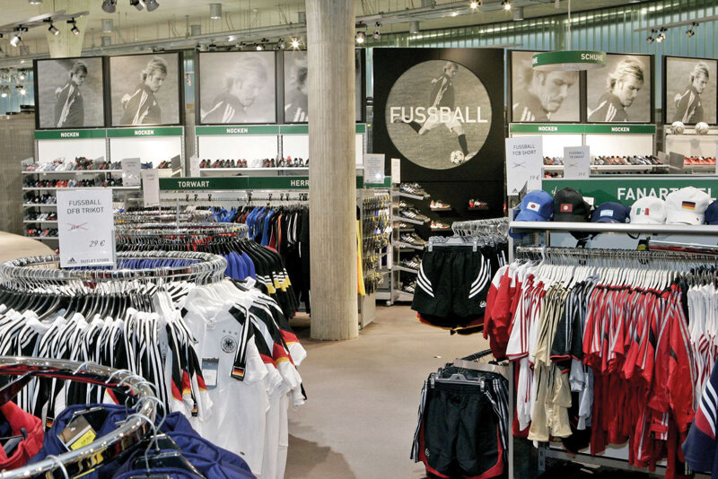 Outletstore Kleidung innen