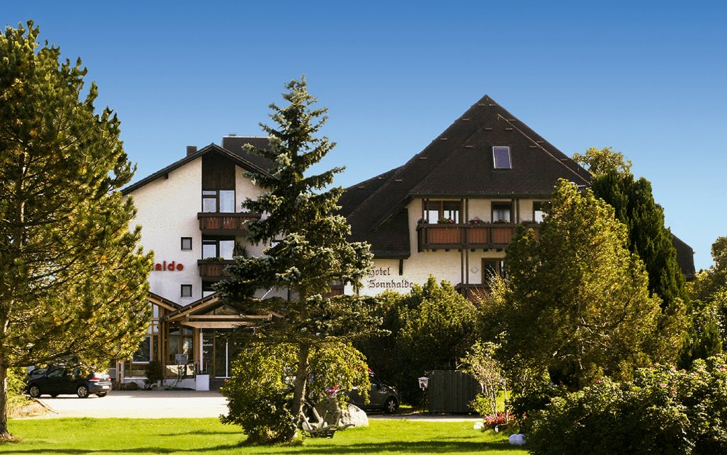 Birkendorf Hotels Sonnenhof & Sonnhalde aussen Außenansicht