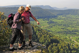 Wandern-auf-dem-Albsteig C Schwäbisch Alb Tourismus (2)