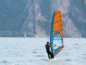 Windsurfer c pixabay