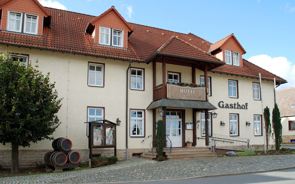 Wohlmirstedt Hotel Zur Kaiserpfalz aussen Außenansicht