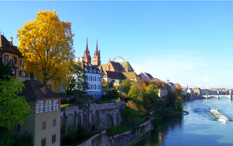 Basler Münster vom Rhein aus gesehen
