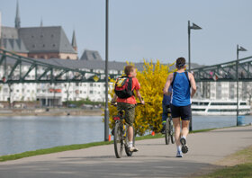 Mainufer c visitfrankfurt Holger-Ullmann