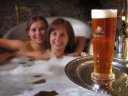 Brauerei-Hotel, Bierbad und Menü im Felsenkeller  