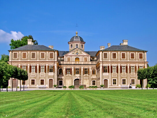 Schloss Favorite ohne C pixabay (1)