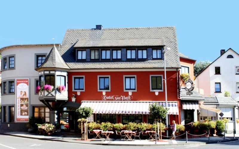 Hotel zur Post aussen Außenansicht