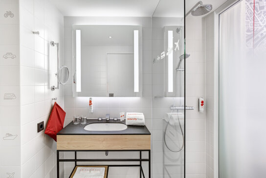 Badezimmer mit Dusche