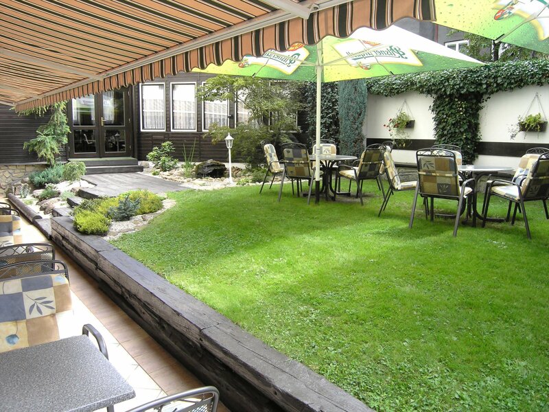 Pilsen Hotel Victoria Garten Terrasse
