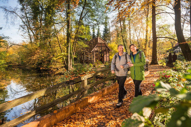 Wandern paar Herbst Lüneburger Heide