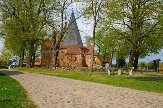 Ludorfer Kirche
