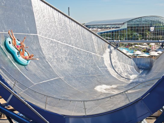 TE GALAXY ERDING The Big Wave Urknall c THERME ERDING GmbH