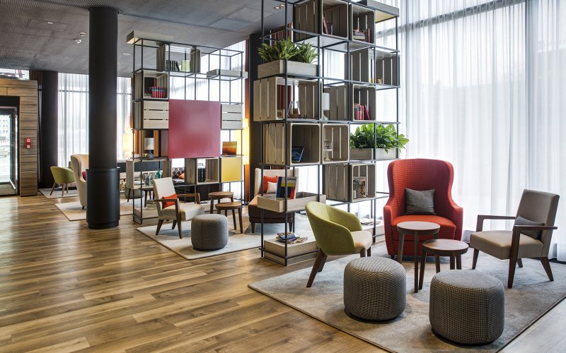 IntercityHotel Duisburg Lobby