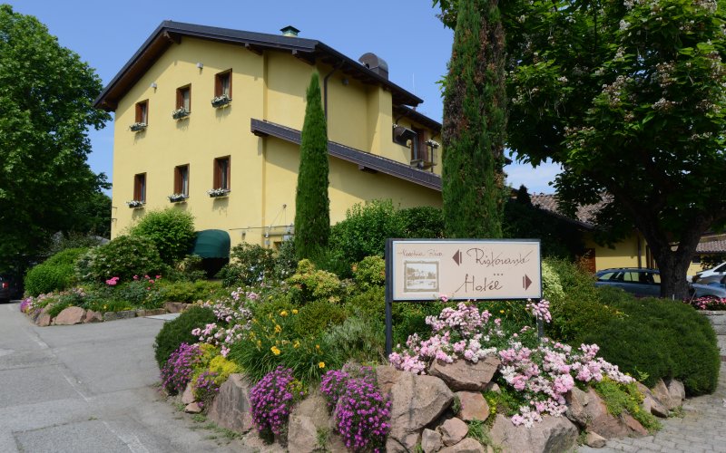 Varese Hotel Vecchia Riva aussen Außenansicht