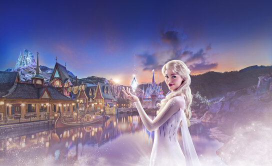 hd19647 31.12.2027 Disney Elsa die Eiskönigin vor Arendelle