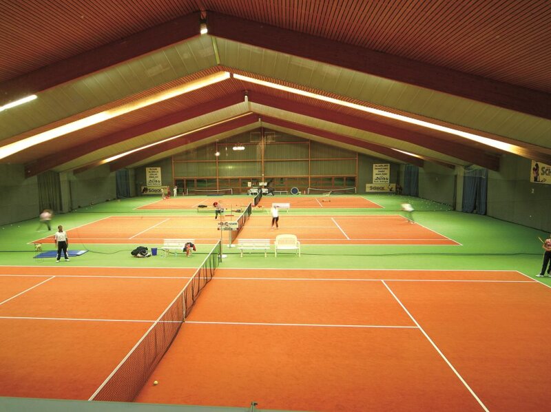 Indoor-Tennisplätze