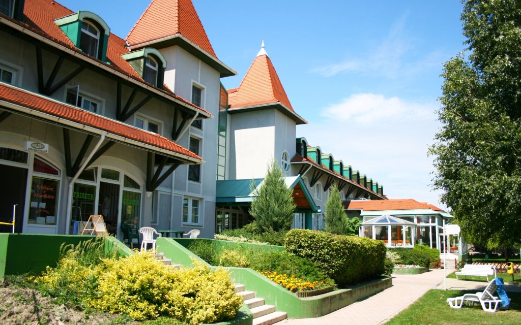 Movár Thermál Hotel Movár aussen Außenansicht