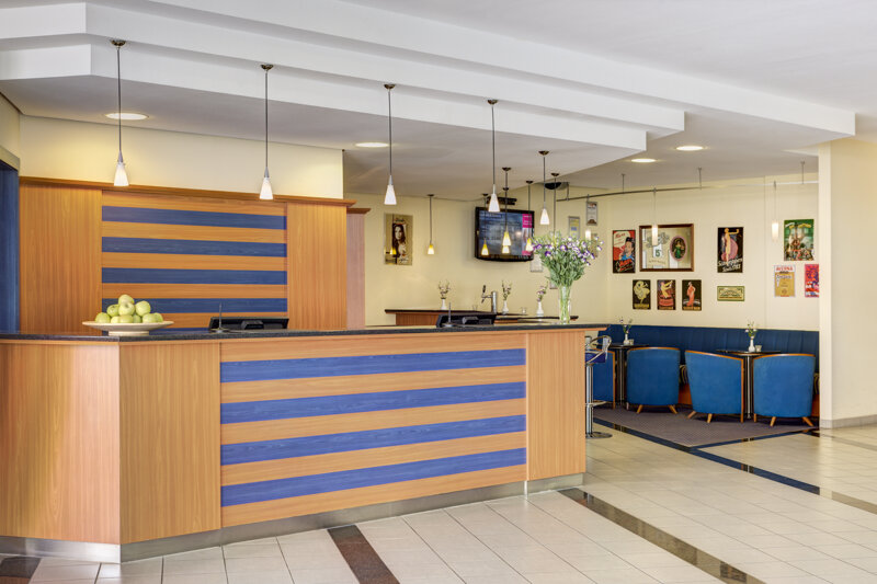 Rezeption und Sitzecke