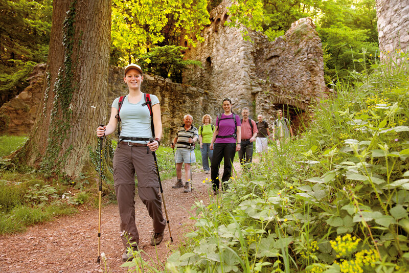 Wanderer im Odenwald bei Michelstadt