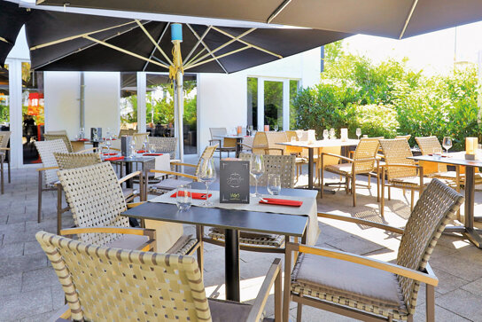 VRH-M Terr 180919 AS 170957b 15cm 300dpi 4c c Victor's Residenz, Andi Schmid