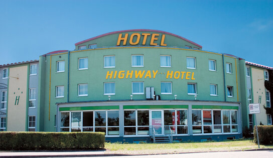 Highway Hotel Herbolzheim von außen