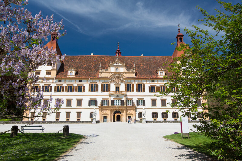 Schloss Eggenberg – Ansicht der barocken Fassade