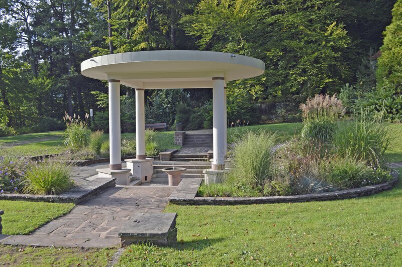 Source celtique c Office de Tourisme Niederbronn-les-Bains bearbeitet