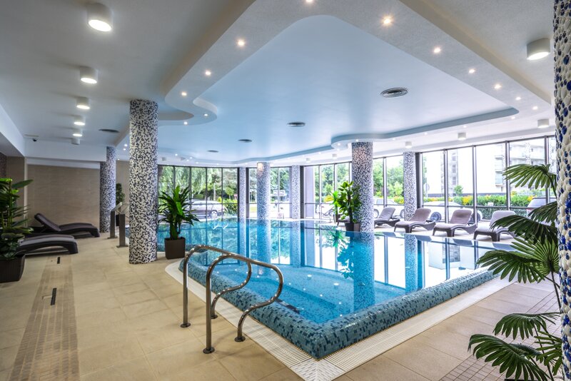 Indoor-Swimmingpool