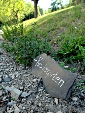 zum Kräutergarten hochkant