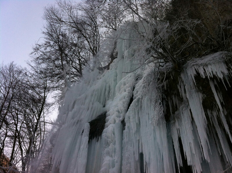 Wasserfall im Winter