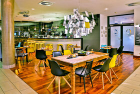 Bar 2