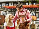 Über 400 Jahre altes Hotel und Bierbrauen live
