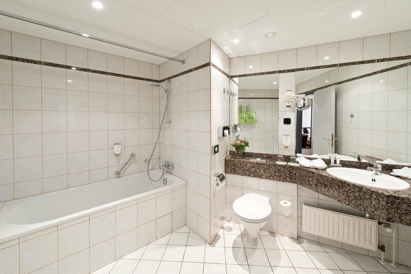 Badezimmer mit Wanne