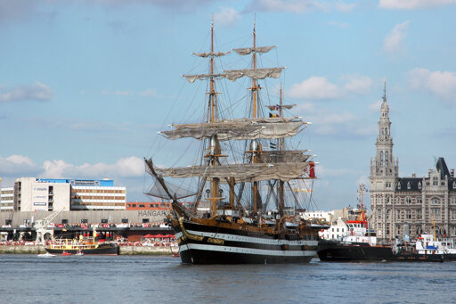 Hafen von Antwerpen-Brügge