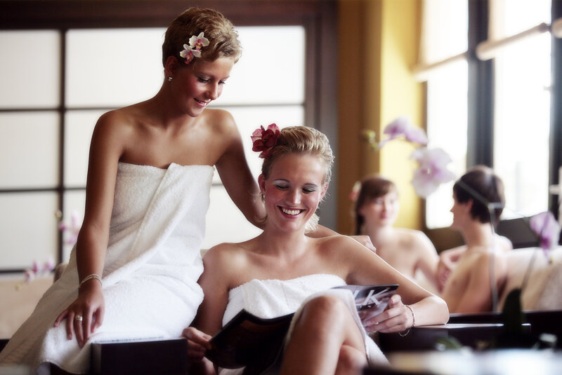 Beste Freundinnen beim Wellness