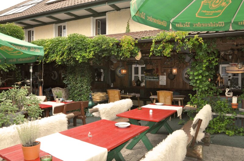 Biergarten mit Bestuhlung