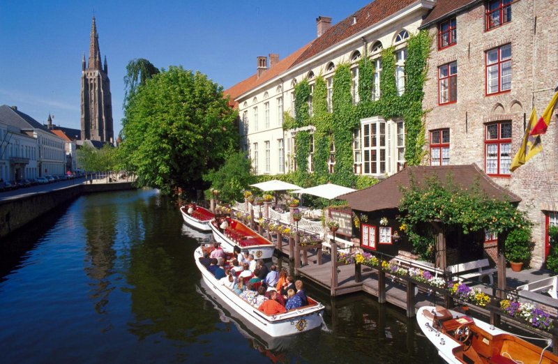Grachtenrundfahrt in Brügge