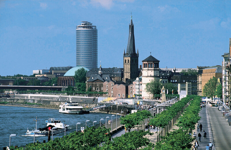 Düsseldorf Stadtansicht am Rhein