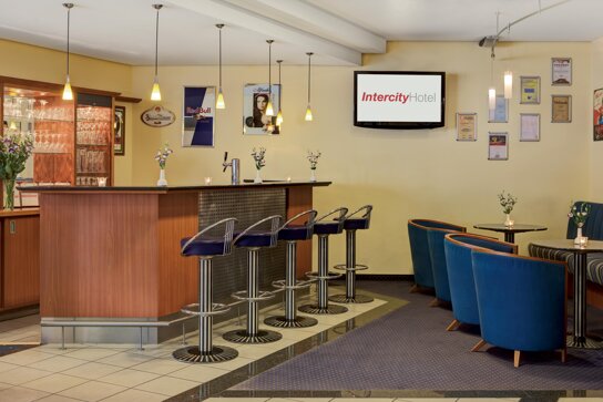 Hotelbar des IntercityHotels Stralsund