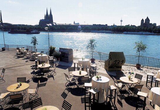 Biergarten Rheinterrassen c Köln Kongress GmbH