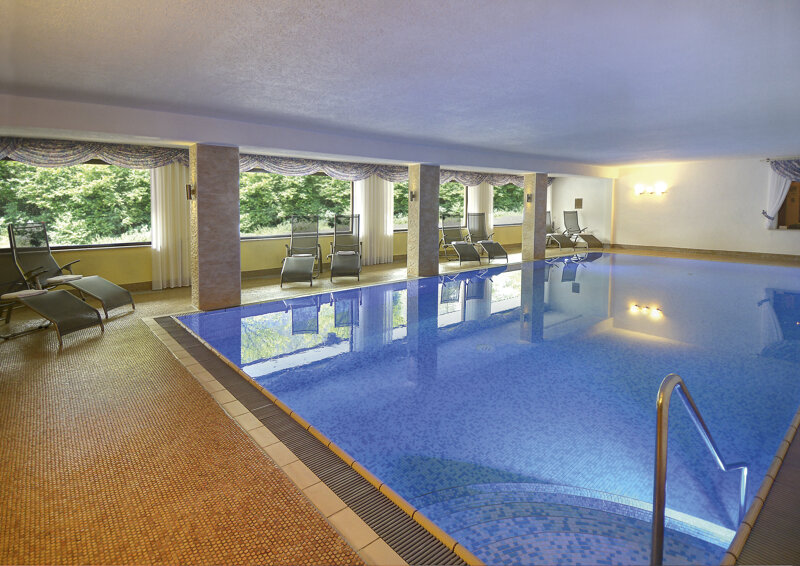 Baiersbronn Ringhotel Sonnenhof Schwimmbad