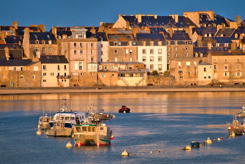 Saint-Malo – die Korsarenstadt nahe Saint-Méloir-des-Ondes