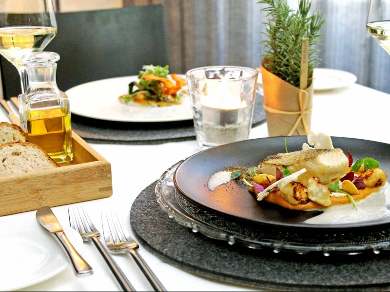 Essen auf dem Tischen